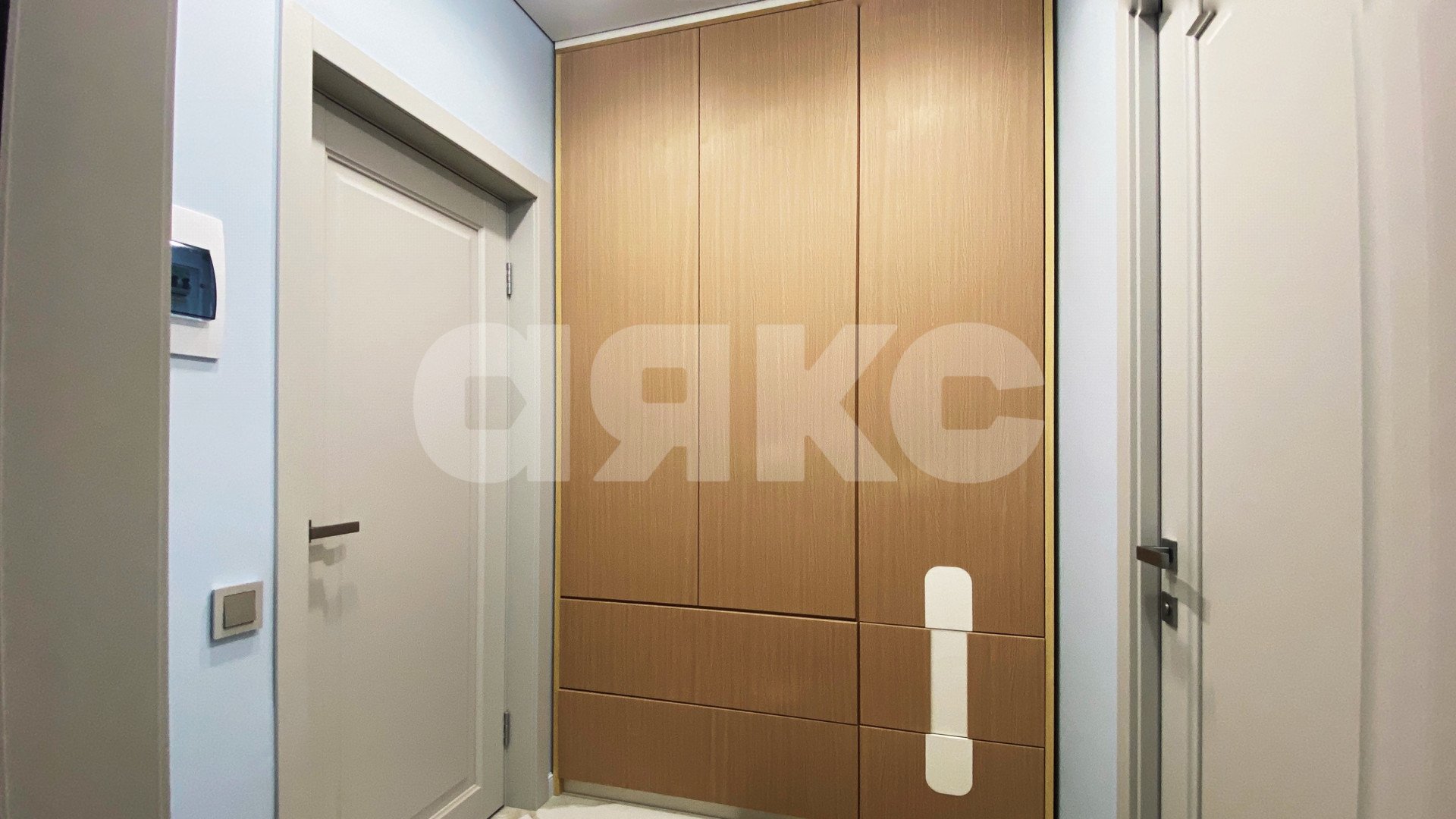 Фото №11: 1-комнатная квартира 53&nbsp;м², 2/9&nbsp;эт. - Анапа, ул. 40 лет Победы, 1Б