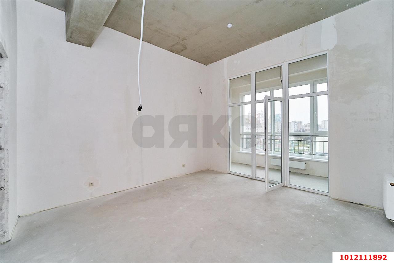 Фото №3: 2-комнатная квартира 70&nbsp;м², 5/15&nbsp;эт. - Краснодар, Прикубанский внутригородской округ, мкр. Завод Измерительных Приборов, ул. Московская, 40