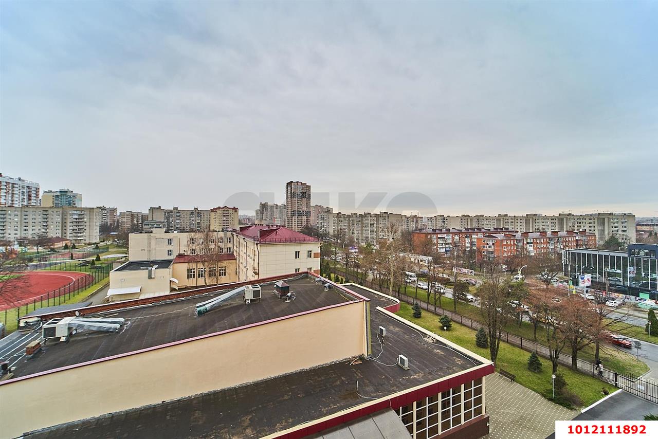Фото №7: 2-комнатная квартира 70&nbsp;м², 5/15&nbsp;эт. - Краснодар, Прикубанский внутригородской округ, мкр. Завод Измерительных Приборов, ул. Московская, 40