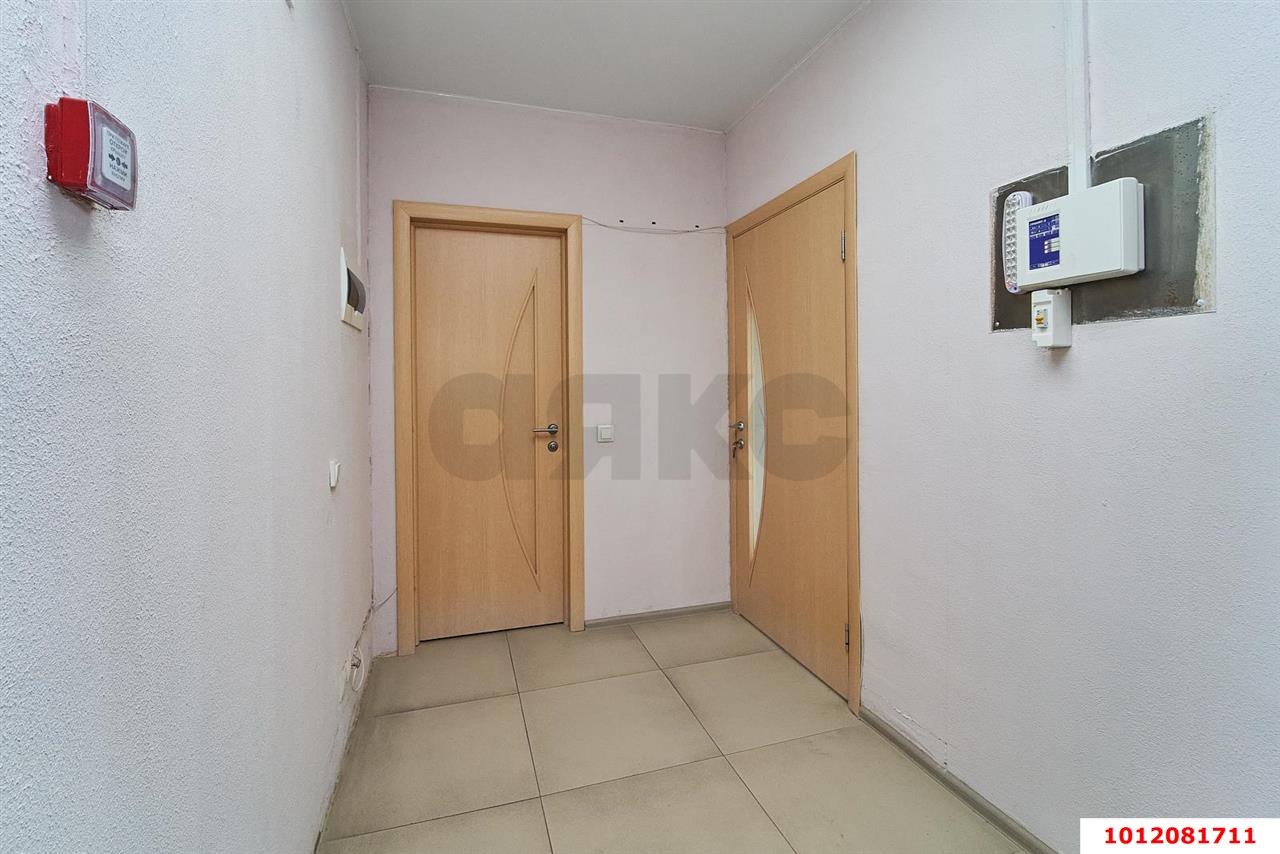 Фото №4: Торговое помещение 93 м² - Краснодар, Пашковский, ул. Леонида Лаврова, 8к5