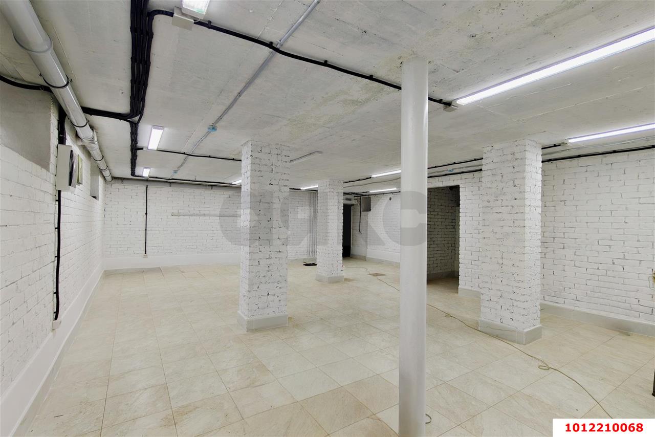 Фото №6: Офисное помещение 65&nbsp;м², 3/3&nbsp;эт. - Краснодар, Центральный внутригородской округ, мкр. Табачная Фабрика, ул. МОПР, 22