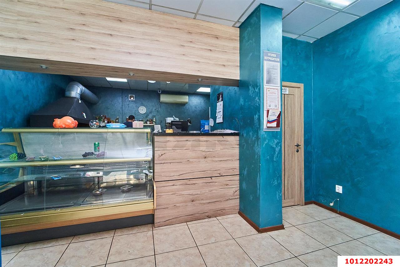 Фото №13: Отдельное здание 550&nbsp;м², 1/3&nbsp;эт. - Краснодар, Прикубанский внутригородской округ, мкр. Школьный, ул. Школьная, 42