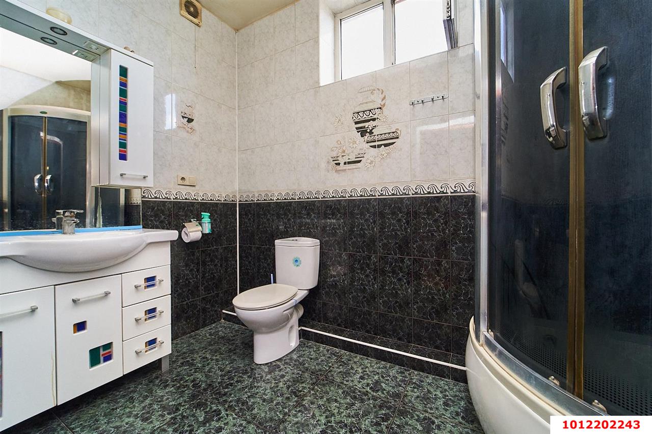 Фото №12: Отдельное здание 550&nbsp;м², 1/3&nbsp;эт. - Краснодар, Прикубанский внутригородской округ, мкр. Школьный, ул. Школьная, 42