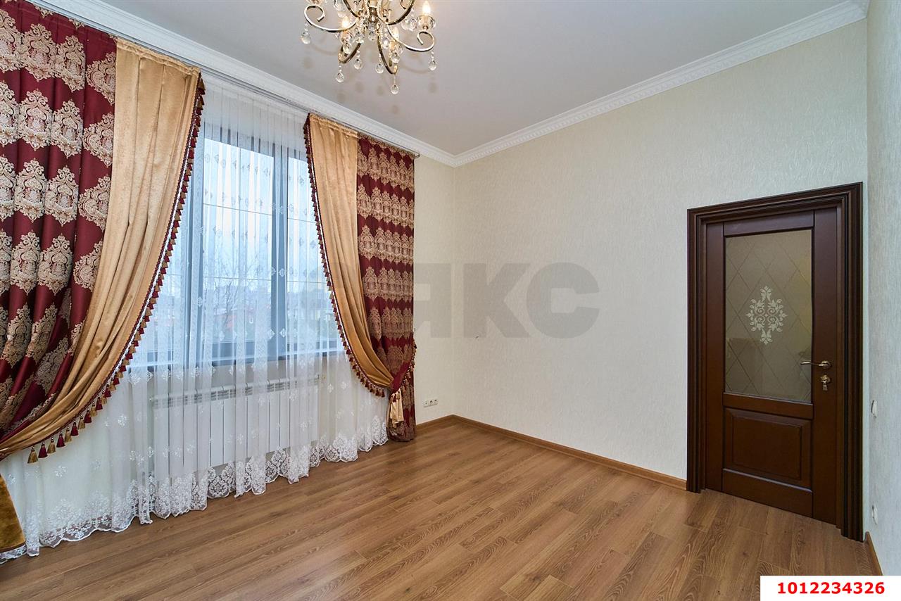 Фото №16: Дом 386&nbsp;м² + 10.75&nbsp;сот., 2&nbsp;эт. - Краснодар, Прикубанский внутригородской округ, Калинино, мкр. Завод Радиоизмерительных Приборов, ул. Семигорская, 22