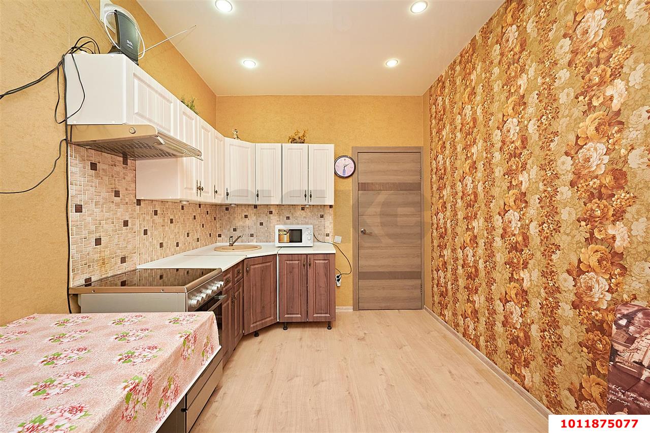 Фото №2: 1-комнатная квартира 36&nbsp;м², 3/4&nbsp;эт. - Краснодар, Прикубанский внутригородской округ, Калинино, мкр. Завод Радиоизмерительных Приборов, ул. 1 Мая, 556/1