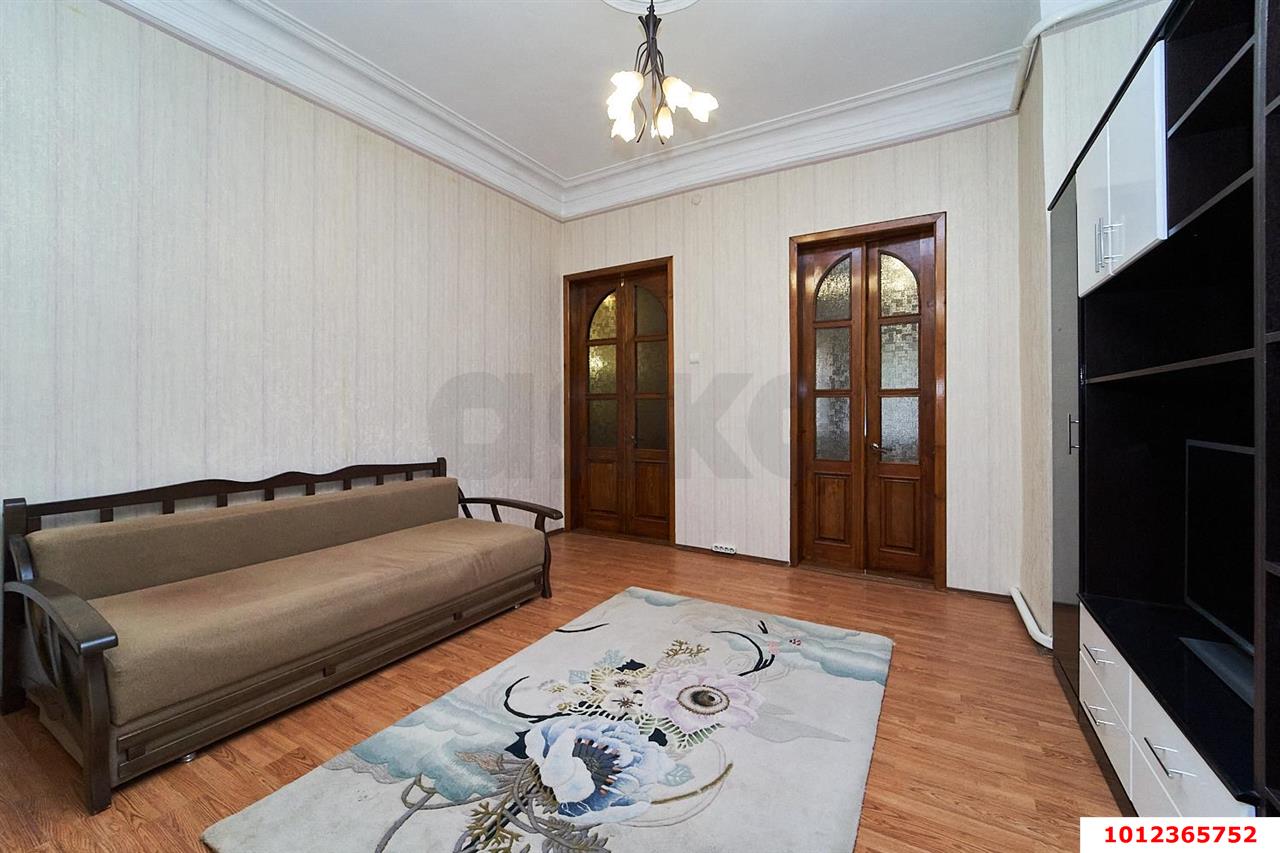Фото №5: 2-комнатная квартира 45&nbsp;м², 2/2&nbsp;эт. - Краснодар, Центральный внутригородской округ, мкр. Центральный, ул. Коммунаров, 74