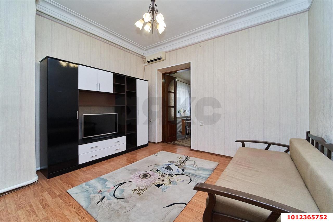 Фото №4: 2-комнатная квартира 45&nbsp;м², 2/2&nbsp;эт. - Краснодар, Центральный внутригородской округ, мкр. Центральный, ул. Коммунаров, 74