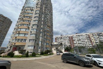 Фото №2: Торговое помещение 140 м² - Краснодар, мкр. Юбилейный, ул. Рождественская набережная, 4