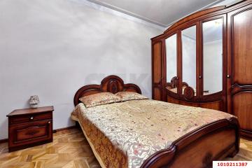 Фото №1: Дом 200&nbsp;м², 1&nbsp;эт. - Краснодар, мкр. Фестивальный, ул. Воровского, 153