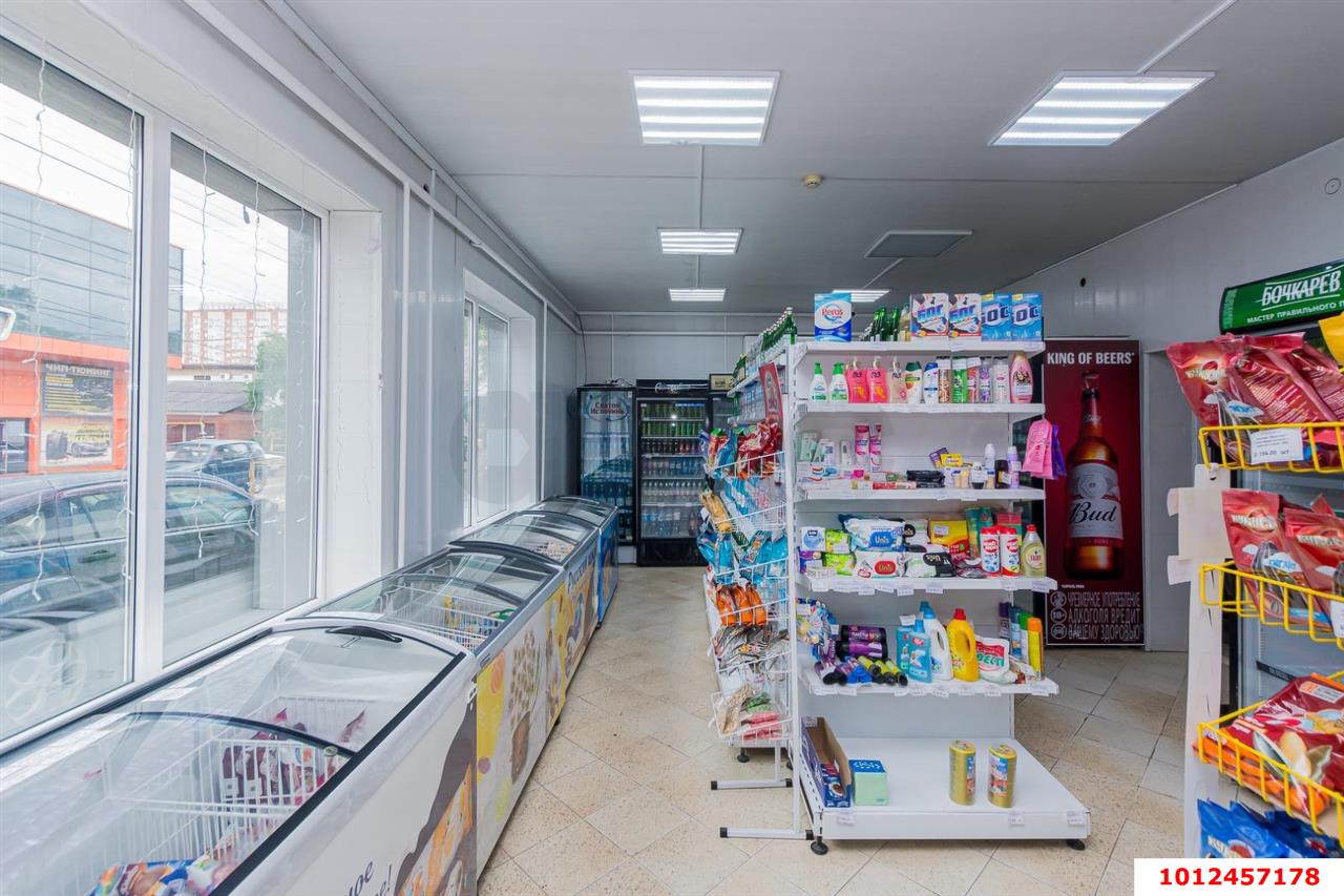 Фото №3: Торговое помещение 488&nbsp;м², 1/3&nbsp;эт. - Краснодар, Прикубанский внутригородской округ, мкр. Табачная Фабрика, ул. 1 Мая, 38
