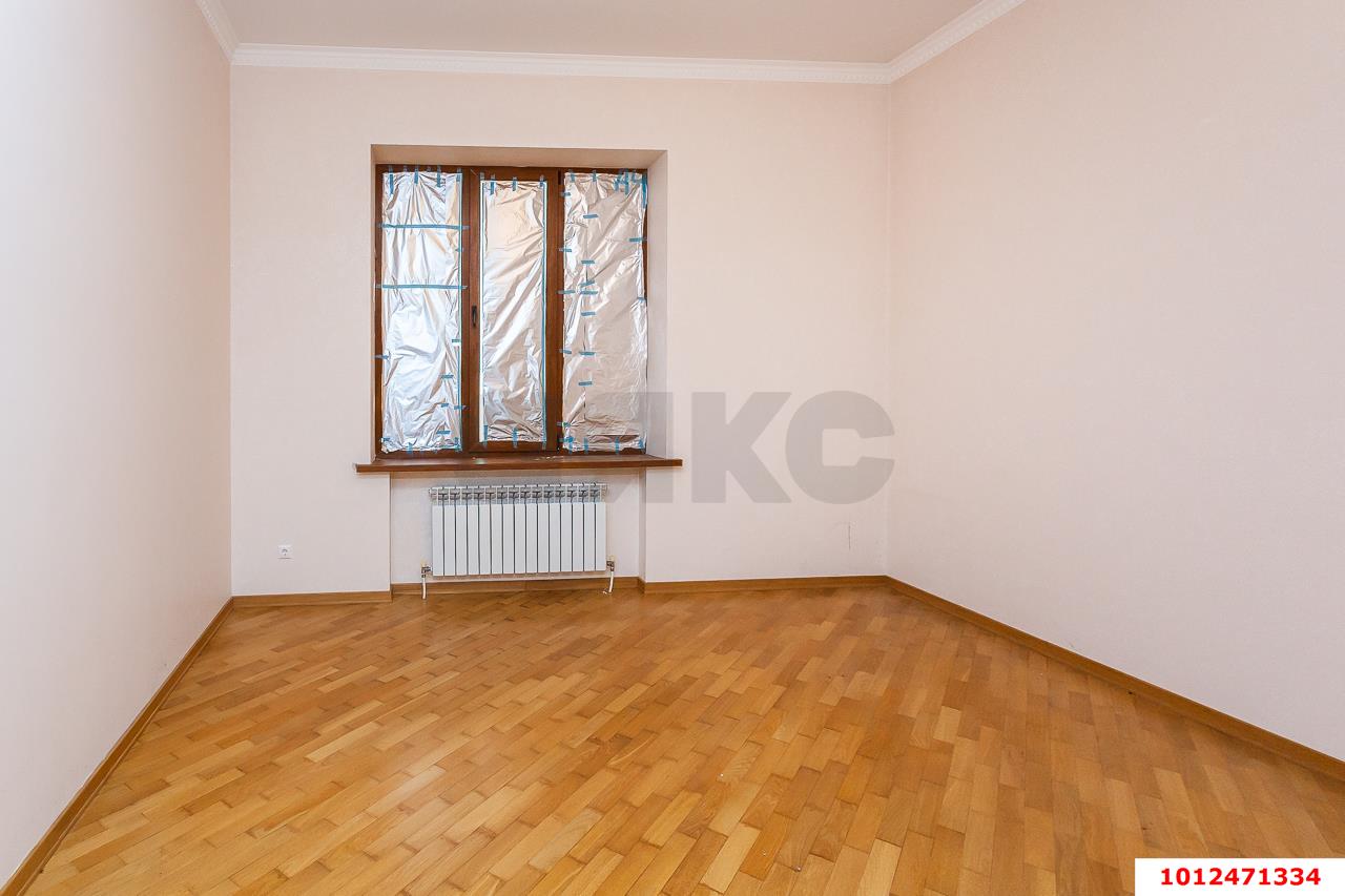 Фото №29: Дом 350&nbsp;м² + 8&nbsp;сот., 2&nbsp;эт. - Краснодар, Прикубанский внутригородской округ, Калинино, мкр. имени Петра Метальникова, ул. Защитников Отечества