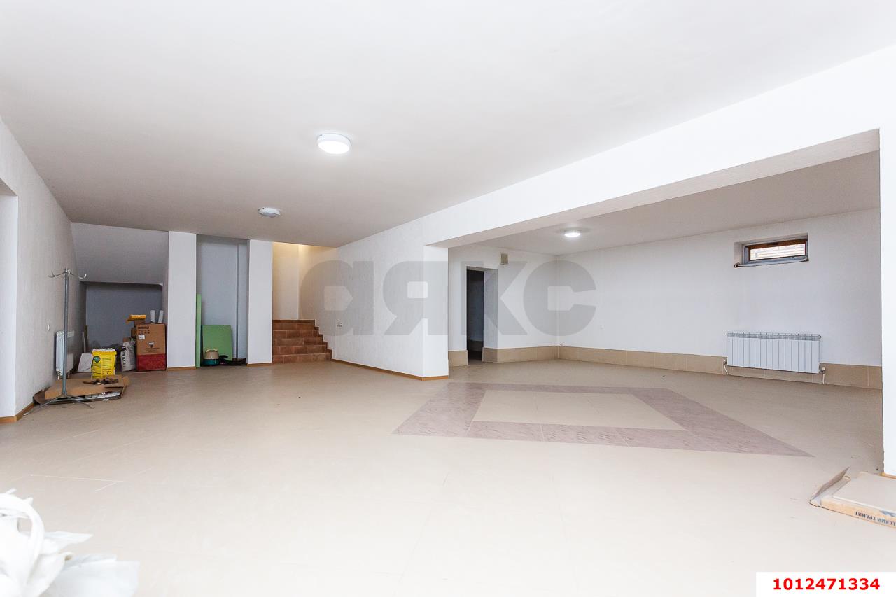 Фото №34: Дом 350&nbsp;м² + 8&nbsp;сот., 2&nbsp;эт. - Краснодар, Прикубанский внутригородской округ, Калинино, мкр. имени Петра Метальникова, ул. Защитников Отечества