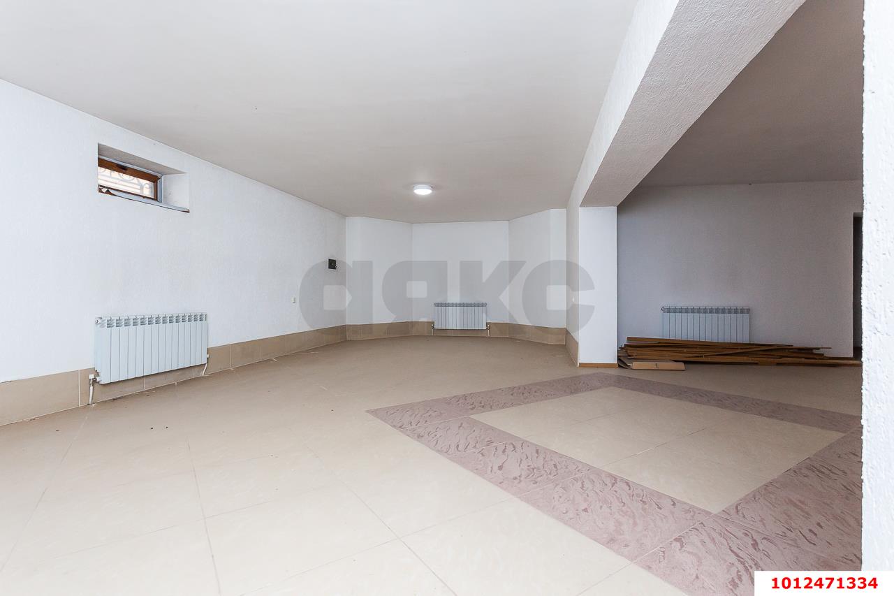 Фото №31: Дом 350&nbsp;м² + 8&nbsp;сот., 2&nbsp;эт. - Краснодар, Прикубанский внутригородской округ, Калинино, мкр. имени Петра Метальникова, ул. Защитников Отечества