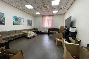 Фото №2: Офисное помещение 730 м² - Краснодар, мкр. 2-я Площадка, ул. имени Дзержинского, 167