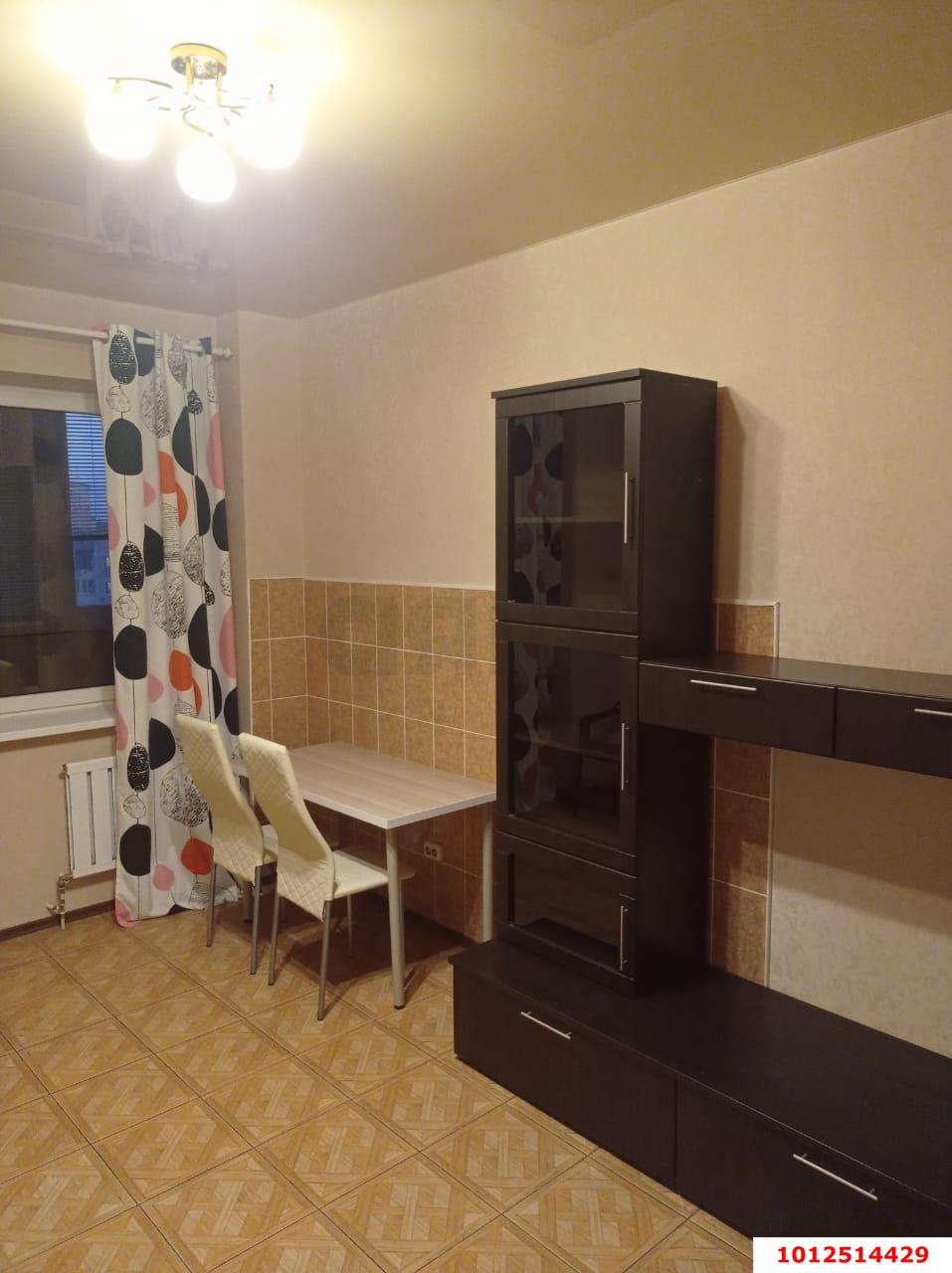 Фото №3: 1-комнатная квартира 57&nbsp;м², 10/16&nbsp;эт. - Краснодар, Западный внутригородской округ, мкр. Юбилейный, ул. Думенко, 21/1