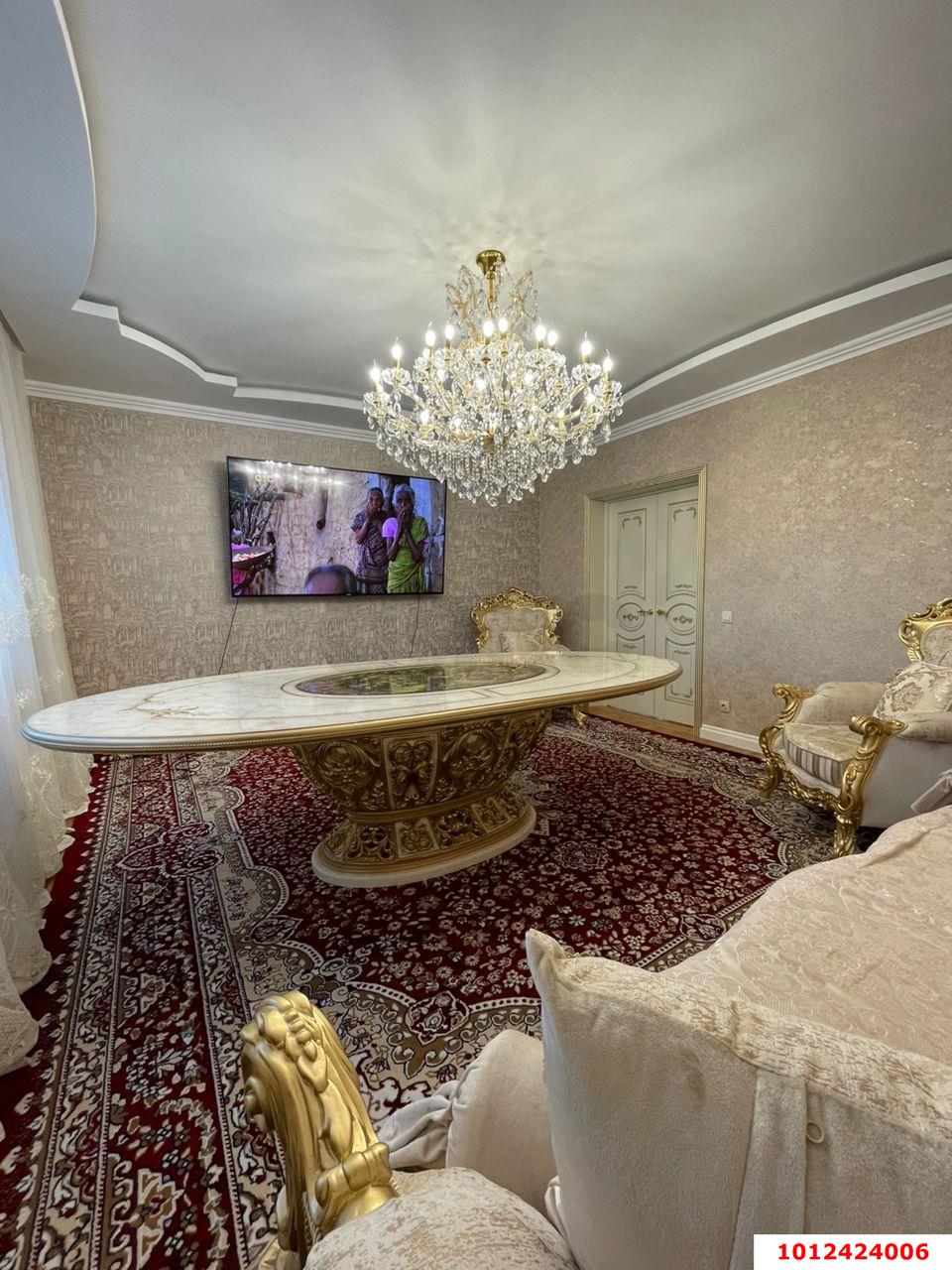 Фото №6: Дом 284&nbsp;м² + 3&nbsp;сот., 2&nbsp;эт. - Краснодар, Центральный внутригородской округ, мкр. Центральный, ул. Будённого, 220