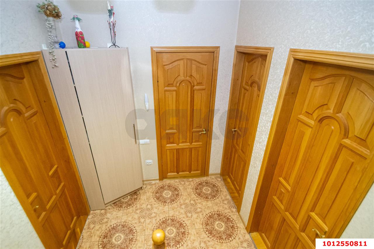 Фото №15: Дом 245&nbsp;м² + 8&nbsp;сот., 2&nbsp;эт. - Краснодар, Прикубанский внутригородской округ, Калинино, мкр. Завод Радиоизмерительных Приборов, ул. имени Г.М. Плотниченко, 15