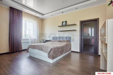 Фото №1: 1-комнатная квартира 52 м², 2/4 эт. - Краснодар, мкр. Прикубанский внутригородской округ, ул. Тепличная, 88