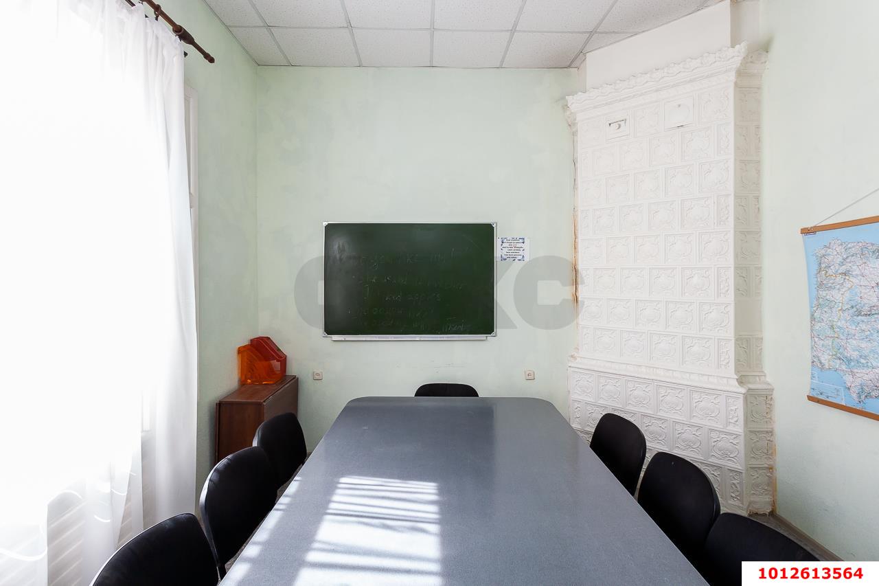 Фото №7: Торговое помещение 45&nbsp;м², 1/1&nbsp;эт. - Краснодар, Западный внутригородской округ, мкр. Центральный, ул. Октябрьская, 105