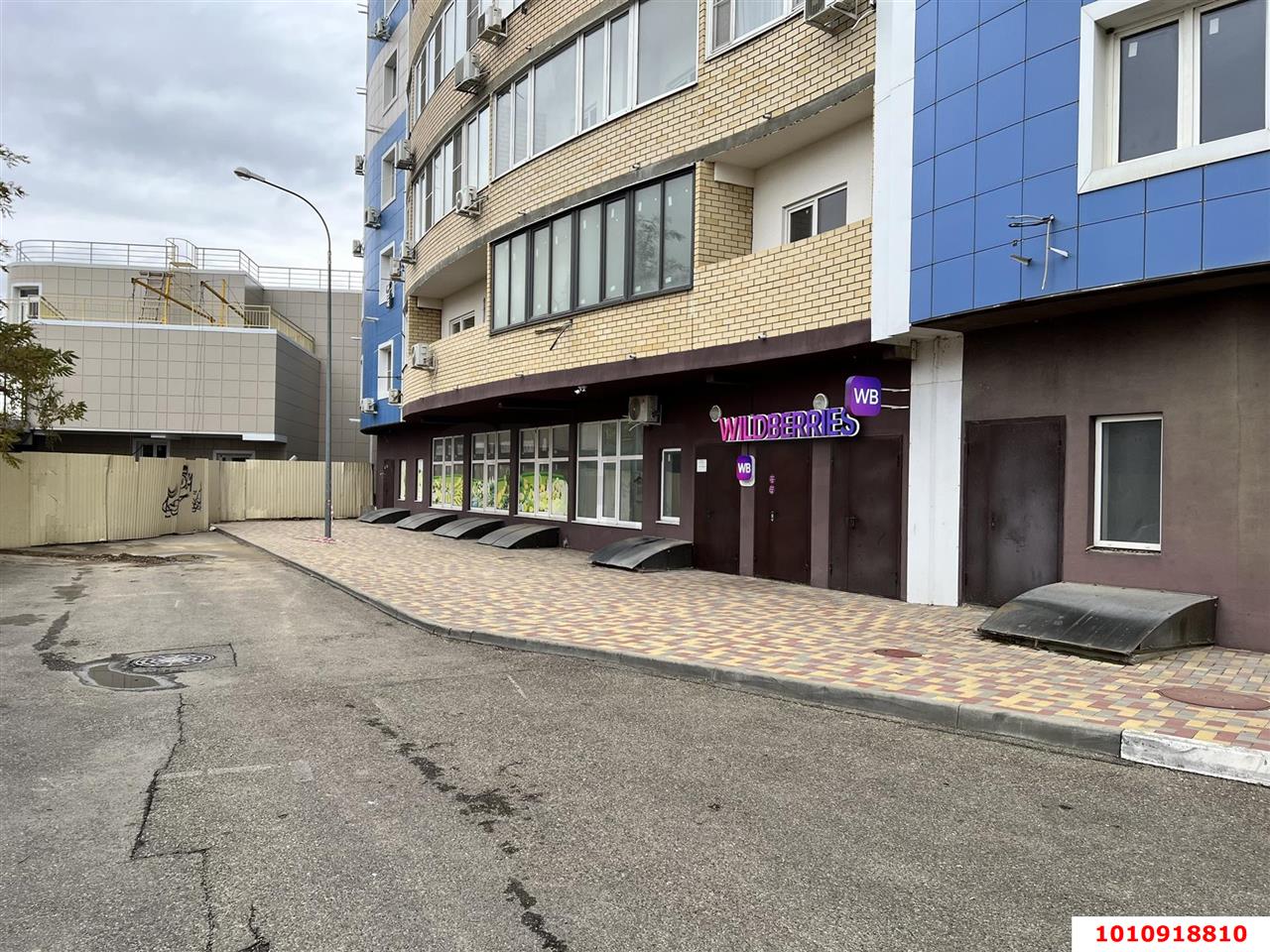 Фото №6: Торговое помещение 280&nbsp;м², 1/18&nbsp;эт. - Краснодар, Центральный внутригородской округ, Дубинка, жилой комплекс Радонеж, мкр. Черёмушки, ул. Вишняковой, 1/23к2