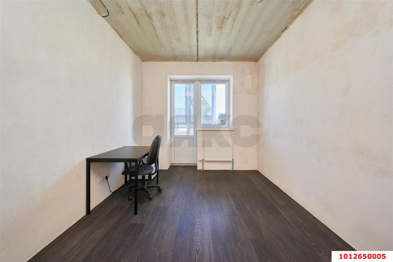Фото №1: 1-комнатная квартира 40&nbsp;м², 5/5&nbsp;эт. - Южный, ул. Азовская, 2