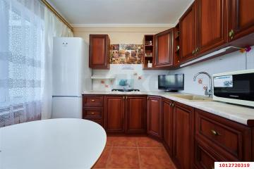 Фото №1: 3-комнатная квартира 60 м², 9/9 эт. - Краснодар, мкр. Фестивальный, ул. Атарбекова, 19