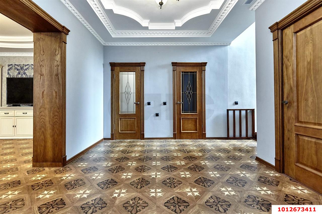 Фото №6: Дом 567&nbsp;м² + 8&nbsp;сот., 3&nbsp;эт. - Краснодар, Прикубанский внутригородской округ, мкр. Новый, ул. Высотная, 1
