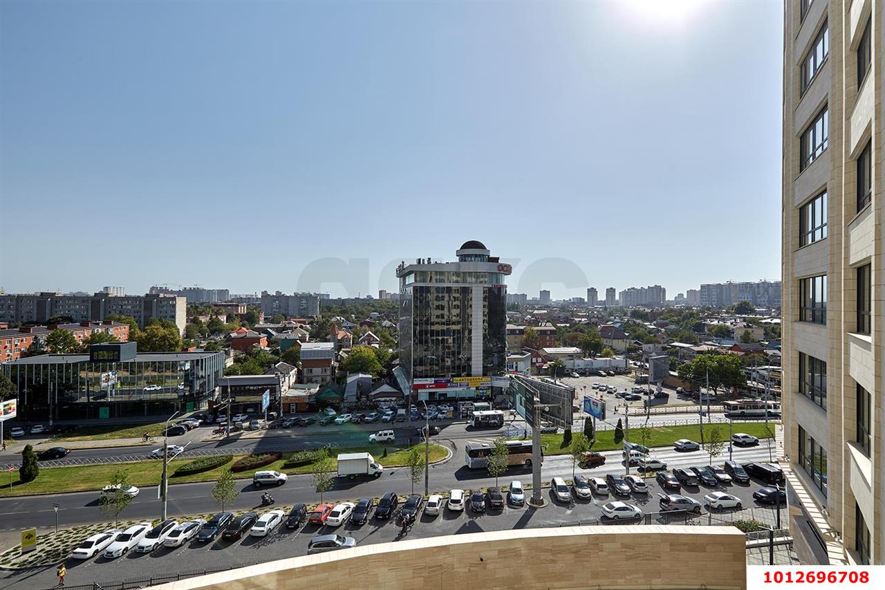Фото №9: 1-комнатная квартира 56&nbsp;м², 6/15&nbsp;эт. - Краснодар, Прикубанский внутригородской округ, Завод Измерительных Приборов, мкр. ЖК Девелопмент Плаза, ул. имени 40-летия Победы, 33Г