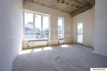 Фото №1: 4-комнатная квартира 125 м², 2/4 эт. - Краснодар, мкр. Центральный, ул. Береговая, 10/3