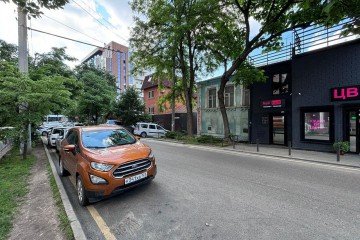 Фото №2: Торговое помещение 66 м² - Краснодар, мкр. Центральный, ул. Мира, 12