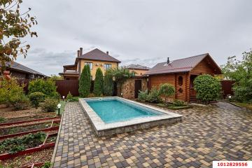 Фото №1: Дом 224&nbsp;м², 2&nbsp;эт. - Краснодар, мкр. Плодородный-2, ул. Михайловская, 12