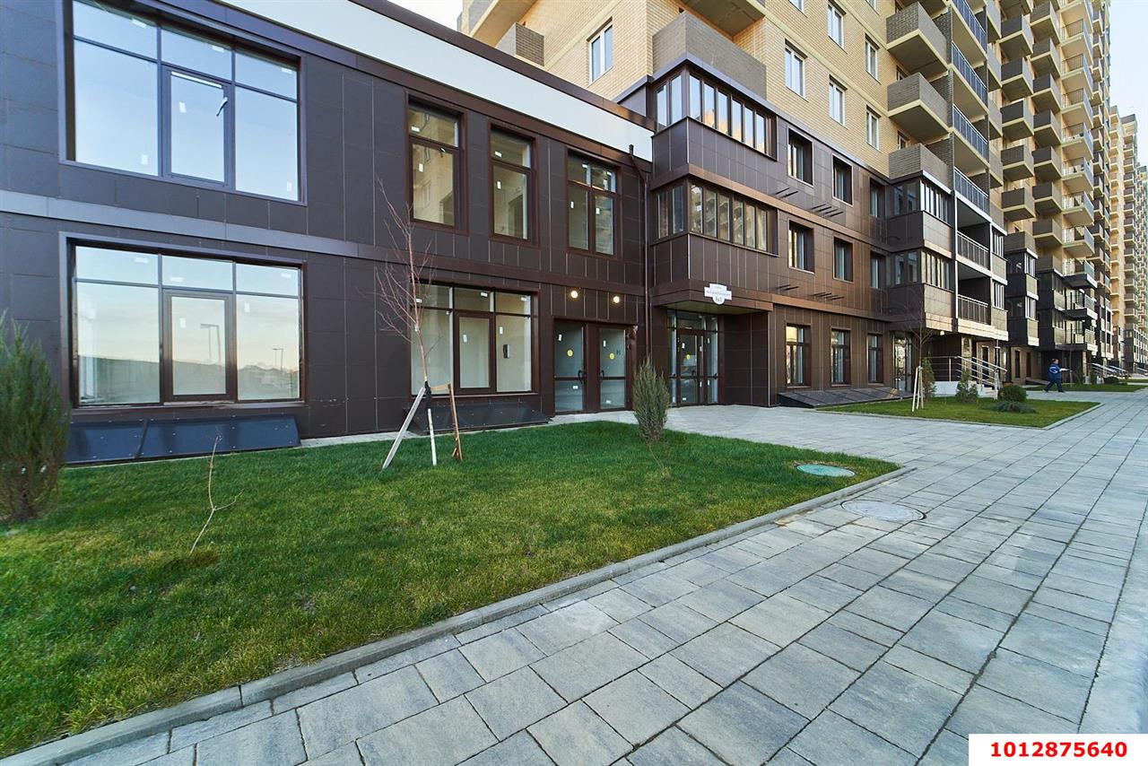 Фото №4: Торговое помещение 50&nbsp;м², 1/19&nbsp;эт. - Краснодар, Прикубанский внутригородской округ, мкр. жилой комплекс Ракурс, ул. имени Героя Ростовского, 8