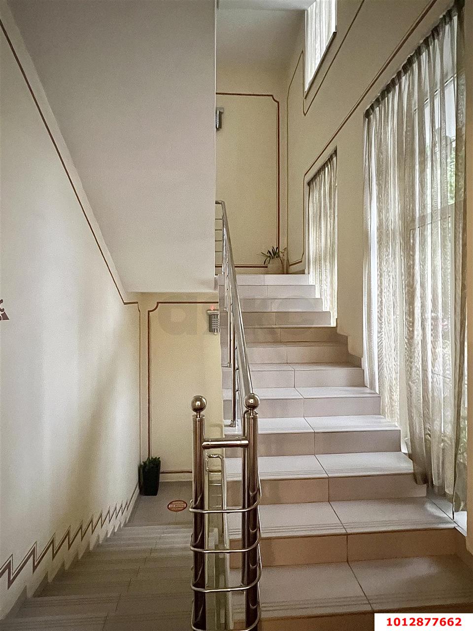 Фото №4: Готовый бизнес 726&nbsp;м², 1/3&nbsp;эт. - Краснодар, Карасунский внутригородской округ, Центральный внутригородской округ, мкр. Черёмушки, ул. Ставропольская, 135