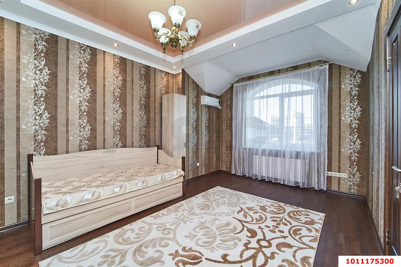 Фото №22: Дом 451&nbsp;м² + 10&nbsp;сот., 3&nbsp;эт. - Краснодар, Прикубанский внутригородской округ, мкр. 2-я Площадка, ул. Генерала Мищенко, 30/2