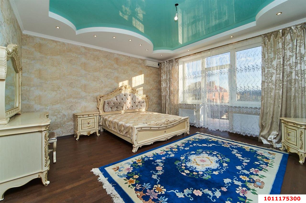 Фото №18: Дом 451&nbsp;м² + 10&nbsp;сот., 3&nbsp;эт. - Краснодар, Прикубанский внутригородской округ, мкр. 2-я Площадка, ул. Генерала Мищенко, 30/2