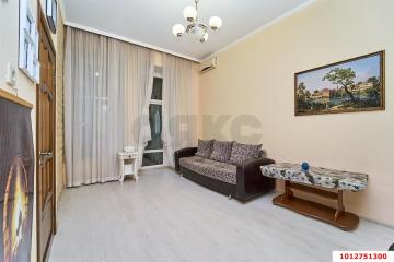 Фото №1: 3-комнатная квартира 90 м², 2/2 эт. - Краснодар, мкр. Центральный, ул. Красная, 5
