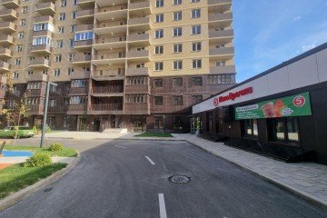 Фото №3: Торговое помещение 45 м² - Краснодар, мкр. жилой комплекс Ракурс, ул. имени Героя Ростовского, 8к4