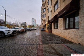 Фото №1: 2-комнатная квартира 65 м² - Краснодар, мкр. Центральный, ул. Кубанская Набережная, 4