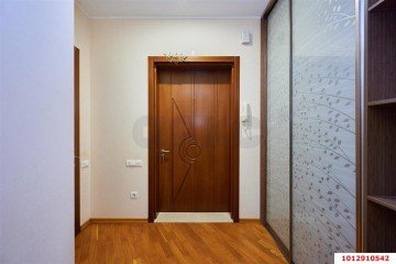 Фото №4: 2-комнатная квартира 65 м² - Краснодар, мкр. Центральный, ул. Кубанская Набережная, 4