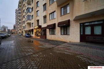 Фото №3: 2-комнатная квартира 65 м² - Краснодар, мкр. Центральный, ул. Кубанская Набережная, 4