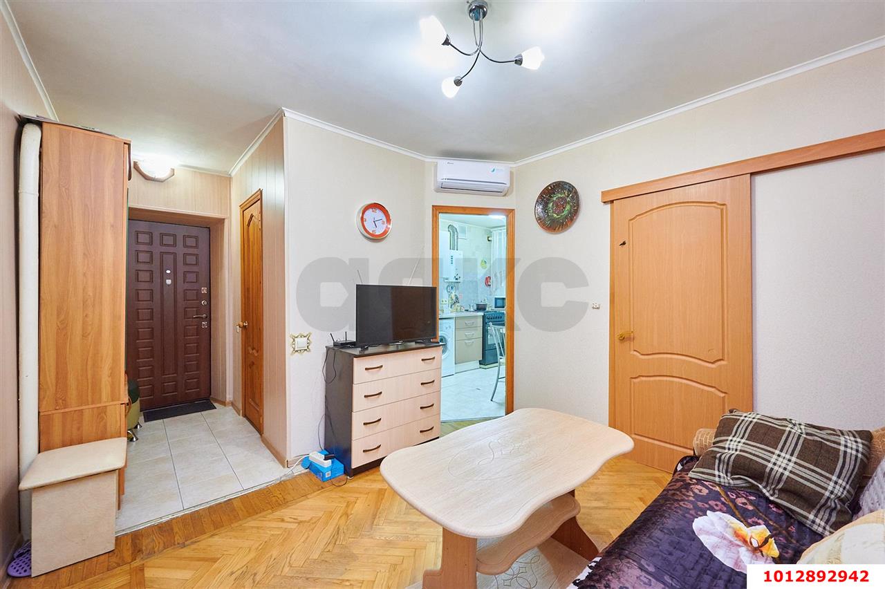 Фото №11: 2-комнатная квартира 40&nbsp;м², 5/5&nbsp;эт. - Краснодар, Карасунский внутригородской округ, мкр. Черёмушки, ул. Ставропольская, 107/2