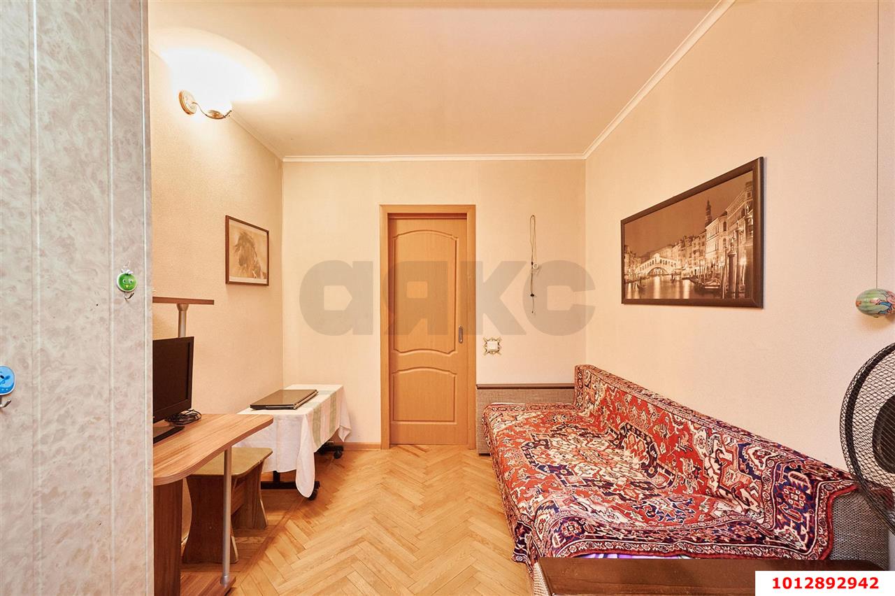 Фото №5: 2-комнатная квартира 40&nbsp;м², 5/5&nbsp;эт. - Краснодар, Карасунский внутригородской округ, мкр. Черёмушки, ул. Ставропольская, 107/2
