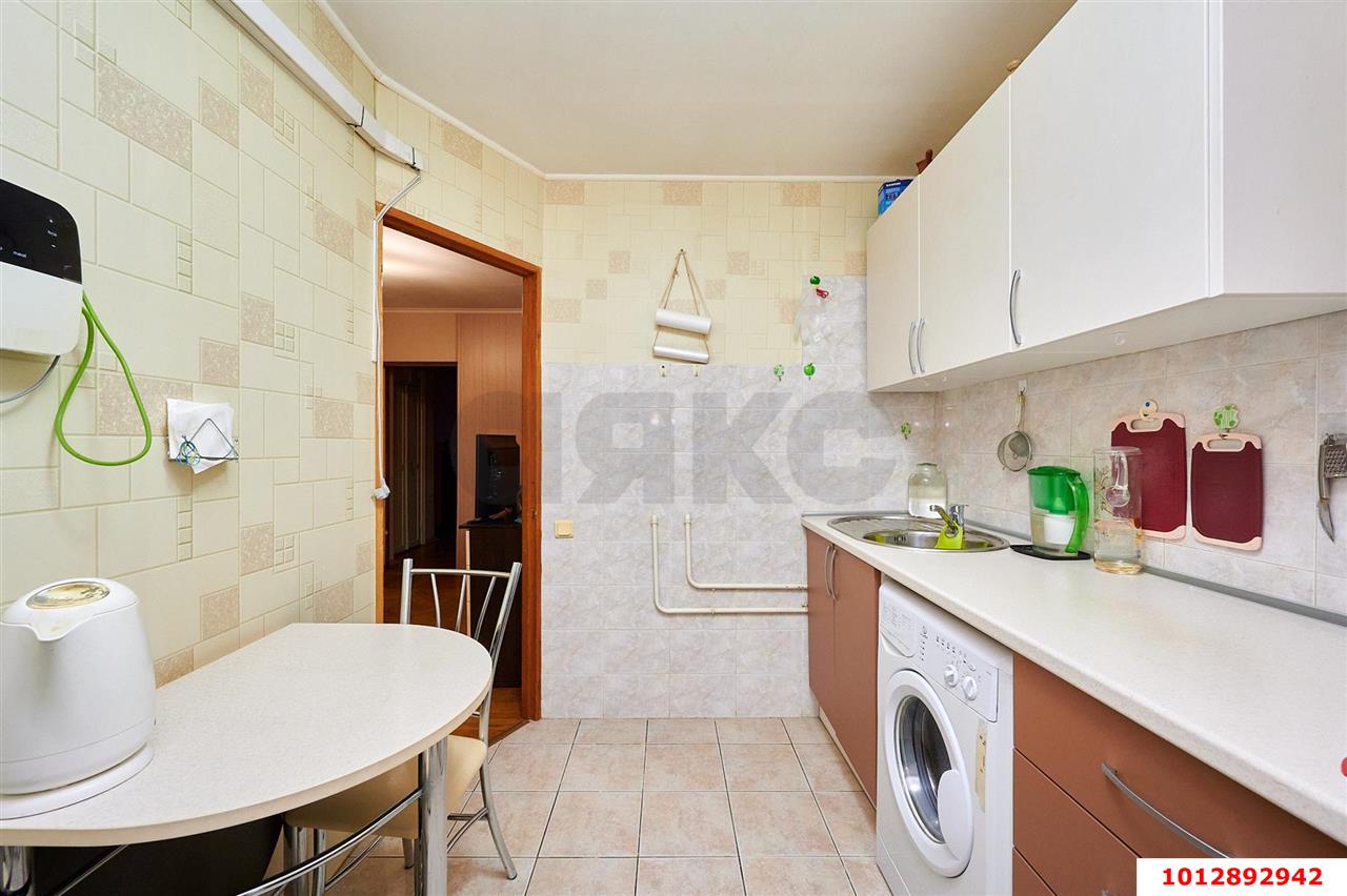 Фото №3: 2-комнатная квартира 40&nbsp;м², 5/5&nbsp;эт. - Краснодар, Карасунский внутригородской округ, мкр. Черёмушки, ул. Ставропольская, 107/2