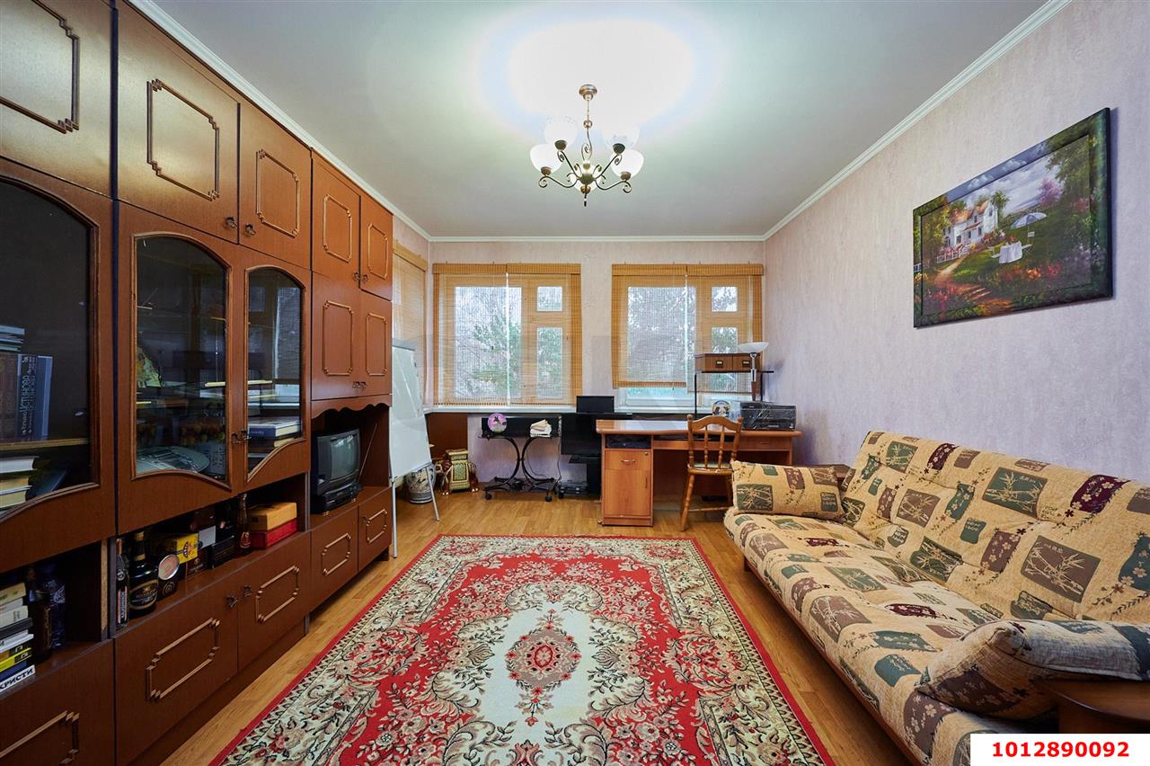 Фото №3: Дом 386&nbsp;м² + 8.09&nbsp;сот., 2&nbsp;эт. - Краснодар, Прикубанский внутригородской округ, мкр. Музыкальный, ул. им. Микешина М.О.