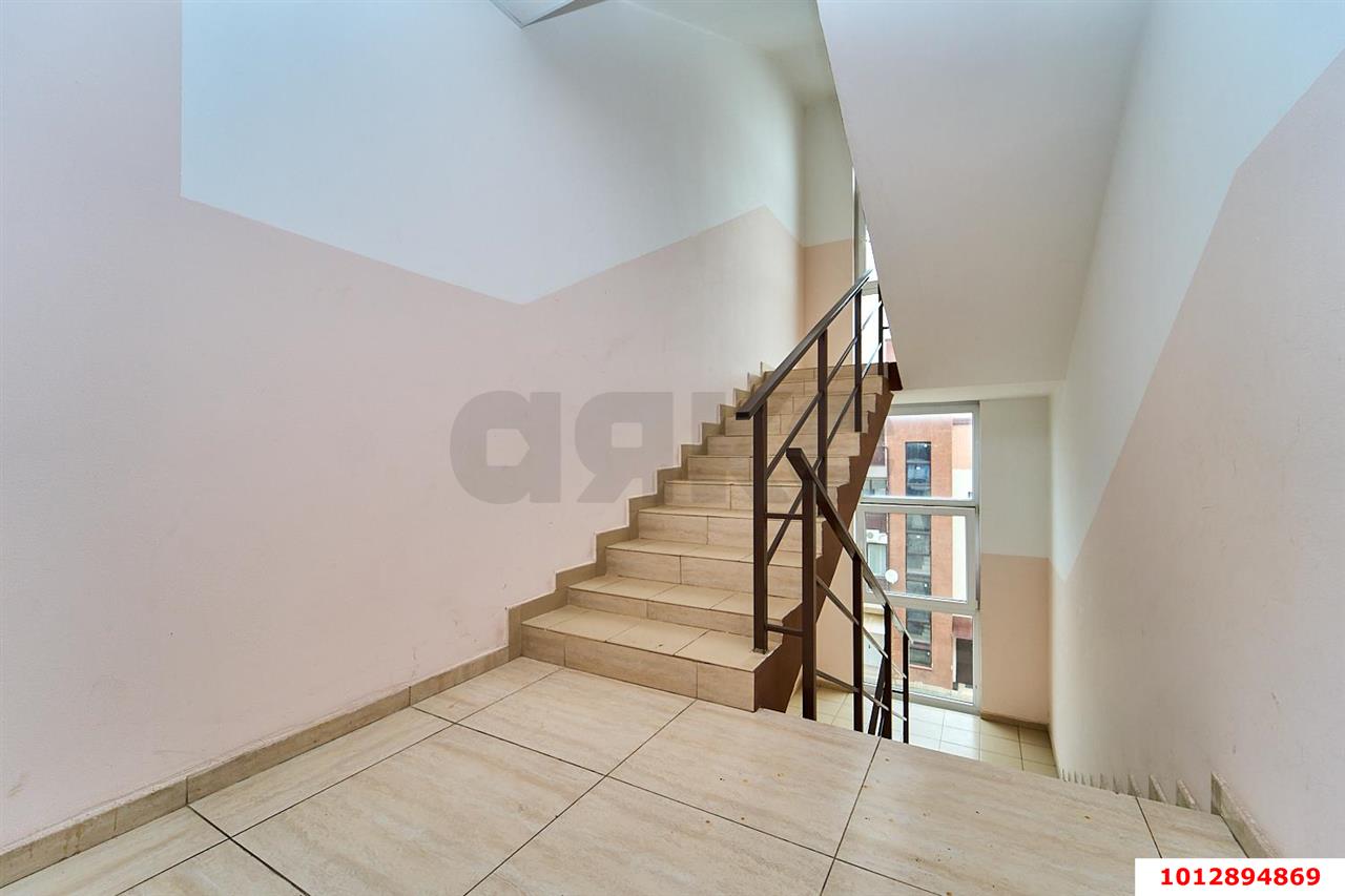 Фото №4: 2-комнатная квартира 65&nbsp;м², 4/6&nbsp;эт. - Краснодар, Прикубанский внутригородской округ, мкр. Сады Калинина, ул. Средняя, 81/4