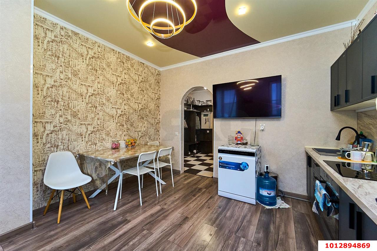 Фото №10: 2-комнатная квартира 65&nbsp;м², 4/6&nbsp;эт. - Краснодар, Прикубанский внутригородской округ, мкр. Сады Калинина, ул. Средняя, 81/4