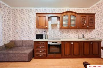 Фото №1: 1-комнатная квартира 51 м², 2/7 эт. - Краснодар, мкр. Прикубанский внутригородской округ, ул. Тепличная, 94