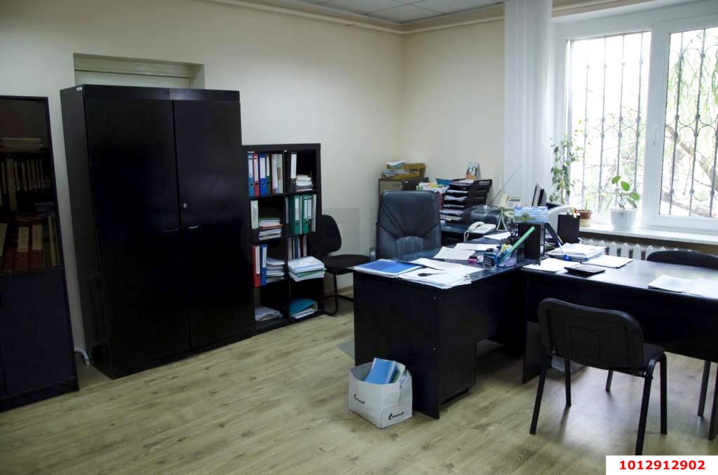 Фото №8: Офисное помещение 643&nbsp;м², 2/2&nbsp;эт. - Краснодар, Центральный внутригородской округ, мкр. Дубинка, ул. имени Чехова, 2/11