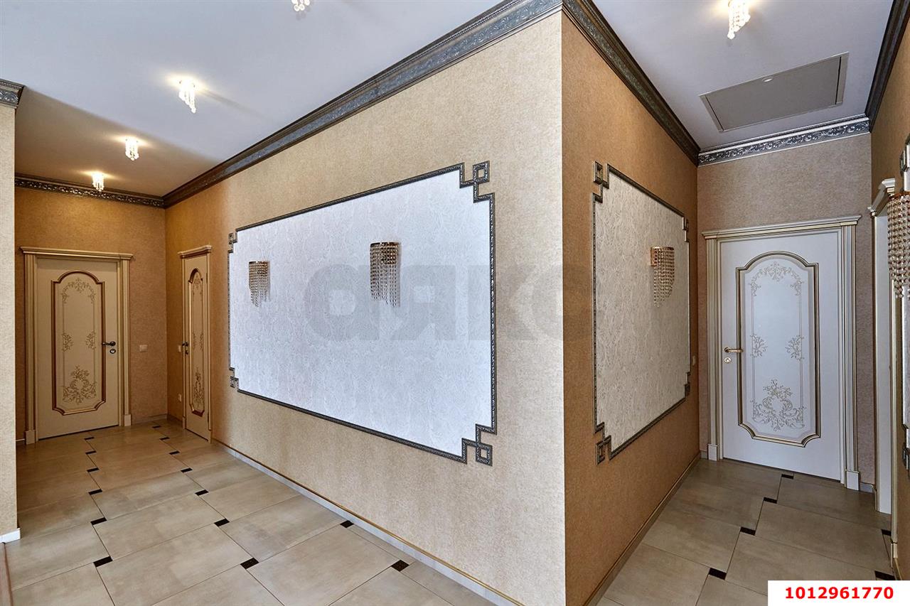 Фото №5: Дом 277&nbsp;м² + 11.6&nbsp;сот., 2&nbsp;эт. - Краснодар, Прикубанский внутригородской округ, п. коттеджный  Зелёная Долина, ул. Померанская, 3