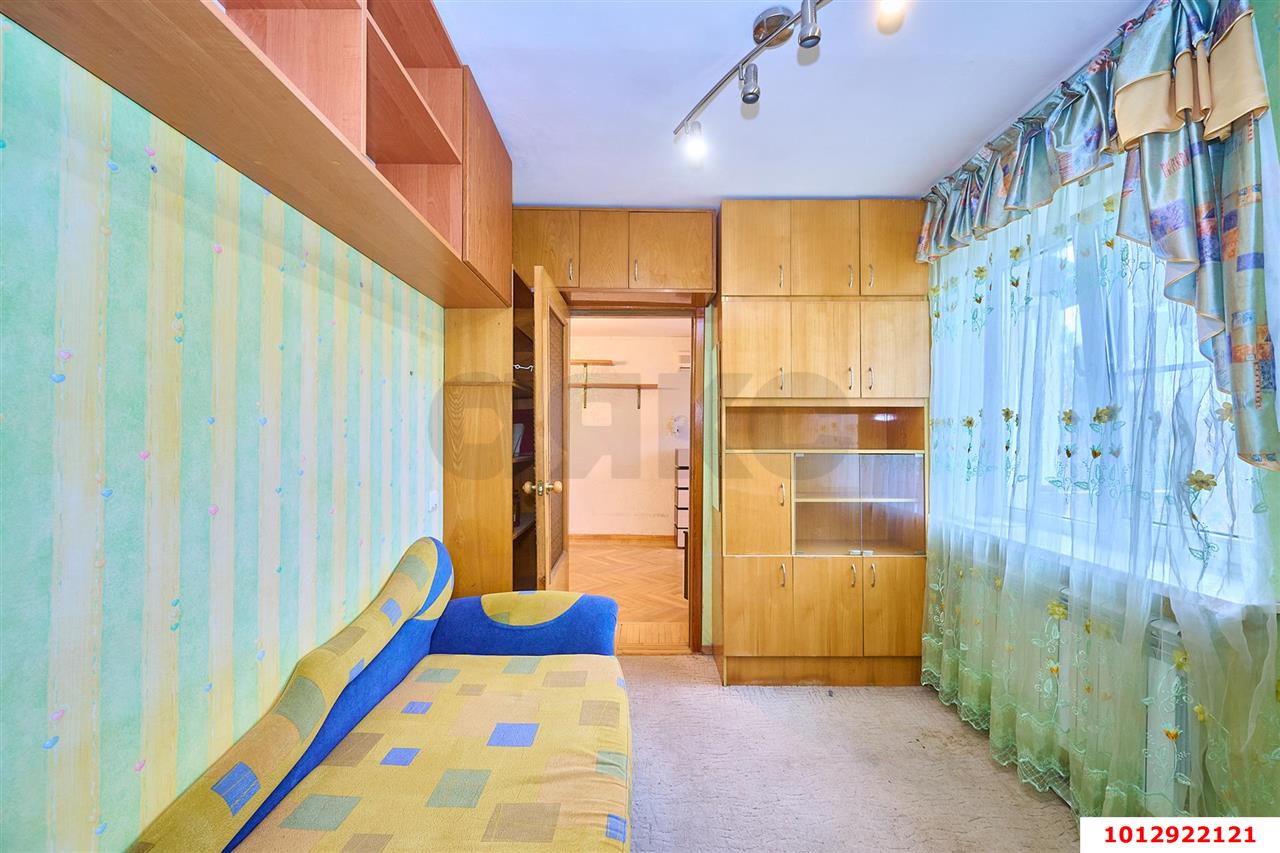 Фото №5: 4-комнатная квартира 64&nbsp;м², 5/5&nbsp;эт. - Краснодар, мкр. Центральный внутригородской округ, ул. имени П.М. Гаврилова, 105